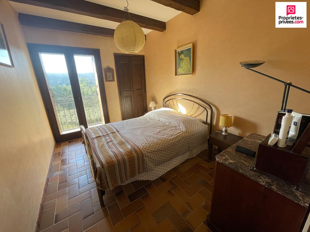 ESPARRON-DE-VERDON Propriété de Charme proche du lac d'Esparron 9