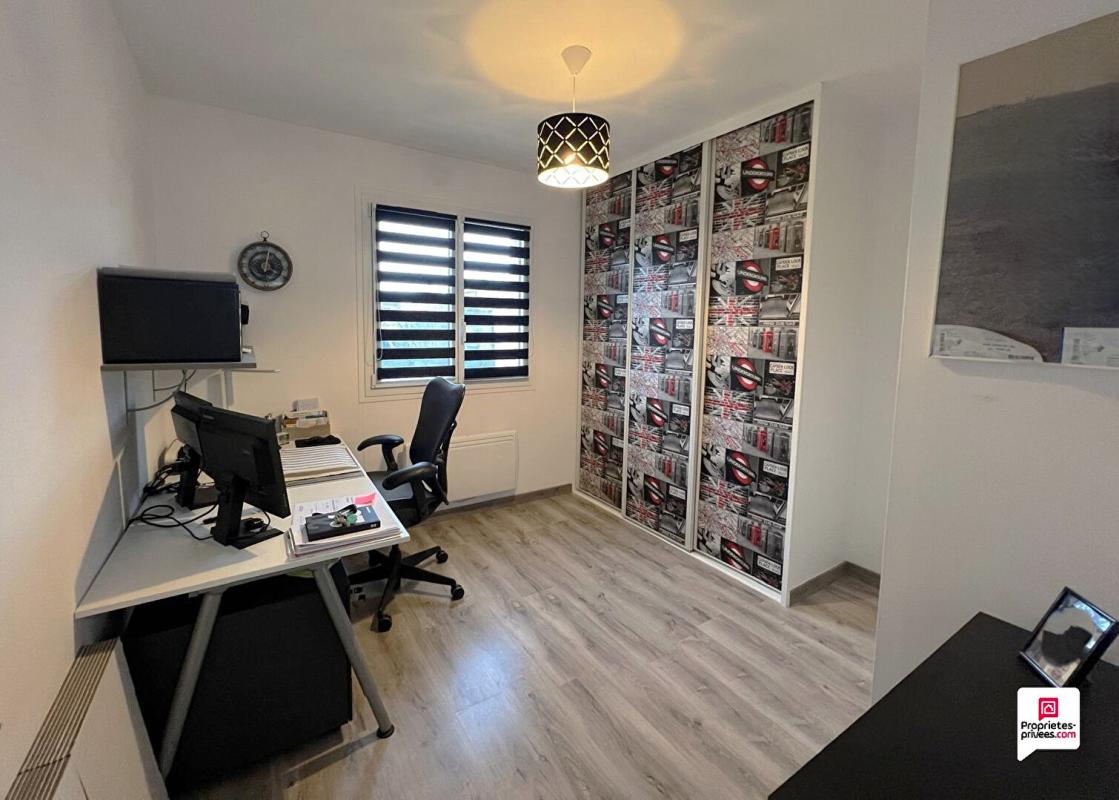 LES MUREAUX (78130) LES MUREAUX, Maison 5 pièce(s) , 4 chambres, garage et jardin 7