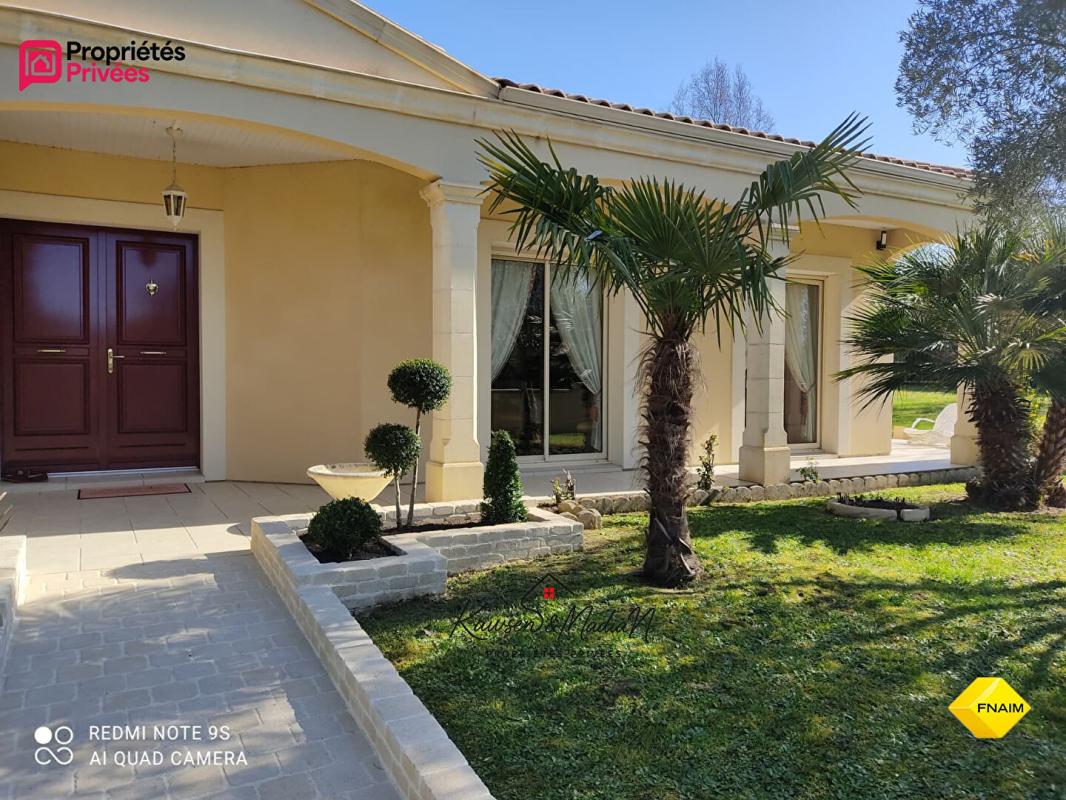 YVRAC Magnifique Villa plain pied Yvrac 192 m2 1