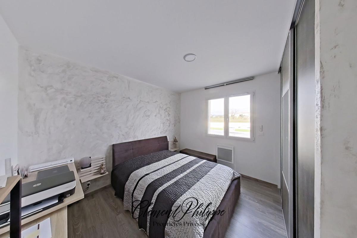 AIGUES-VIVES Villa Aigues Vives 4 pièces 85 m2 4