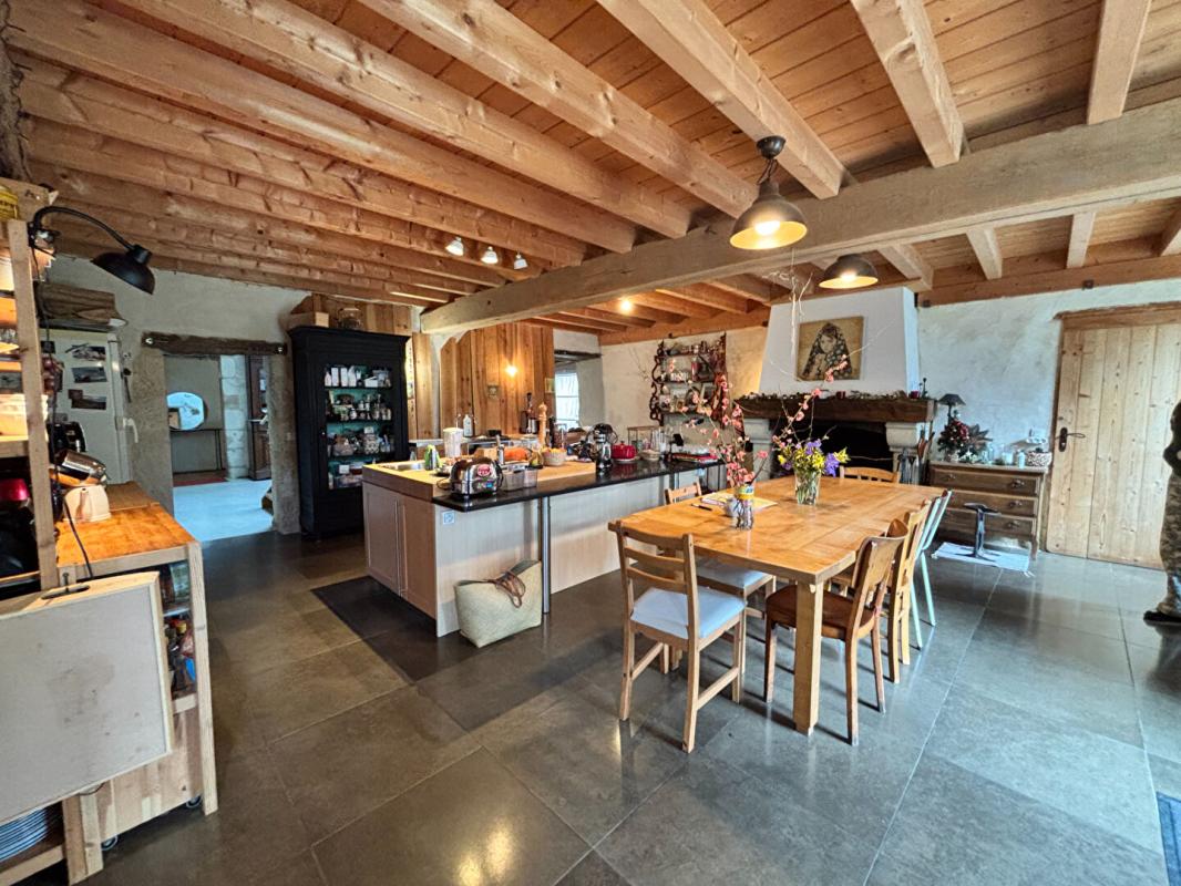 CREON Maison en Pierre 278m2 - Village proche Creon 10 pièce(s) 1