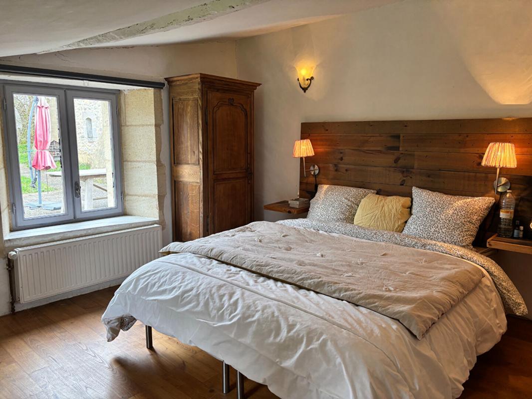 CREON Maison en Pierre 278m2 - Village proche Creon 10 pièce(s) 9