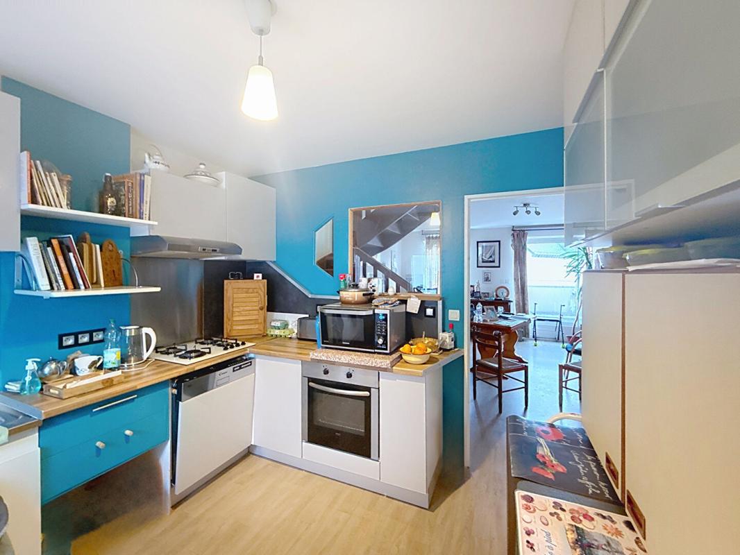 SURZUR SURZUR Appartement T3 en DUPLEX de 67,70 m2, lumineux. À pied du bourg 7