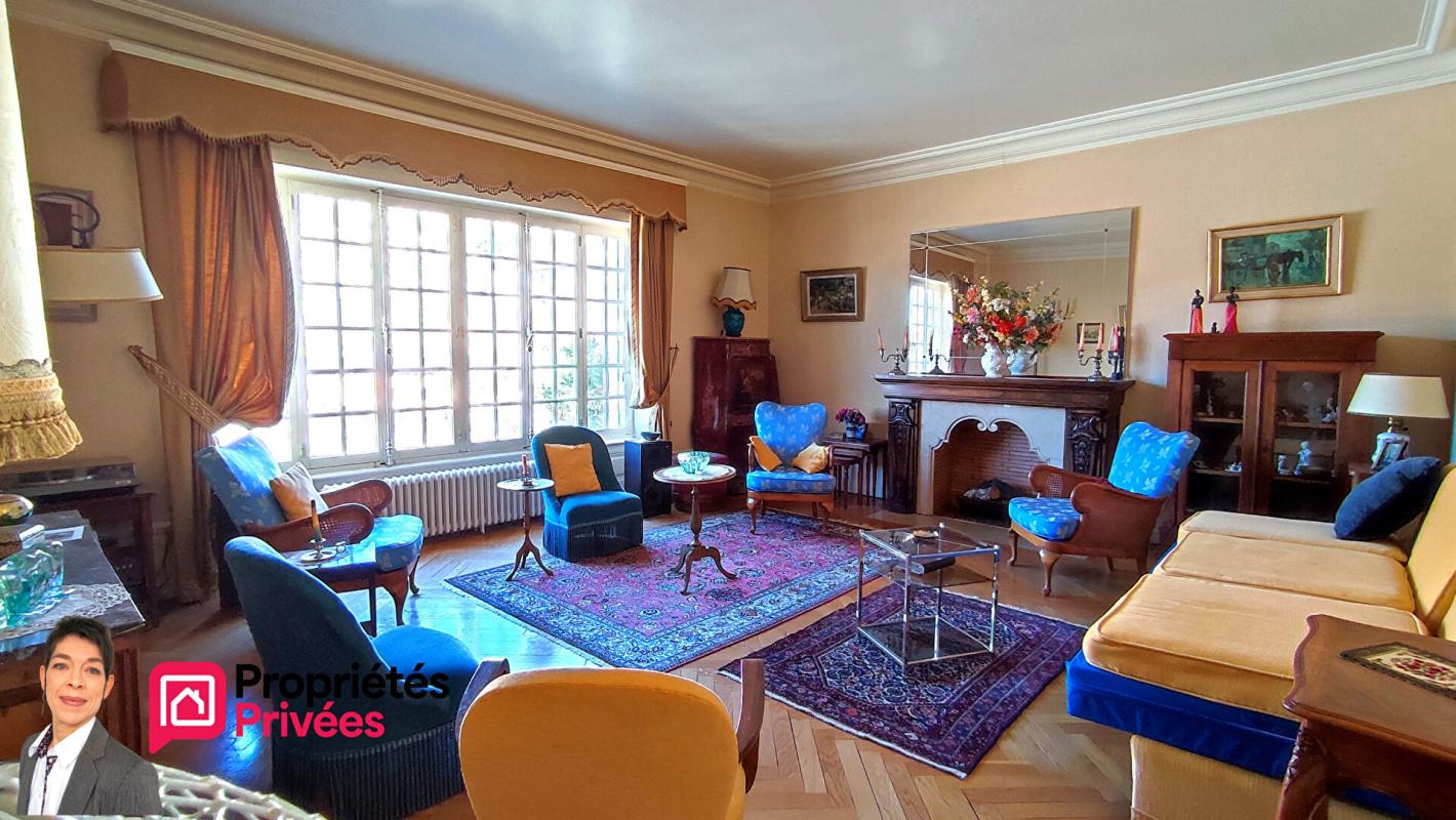 THIZY THIZY-LES-BOURGS (69240) Maison de bourg  320 m² , jardin, dépendances et garage 6