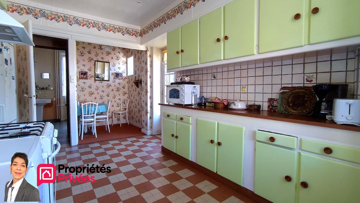 THIZY THIZY-LES-BOURGS (69240) Maison de bourg  320 m² , jardin, dépendances et garage 9