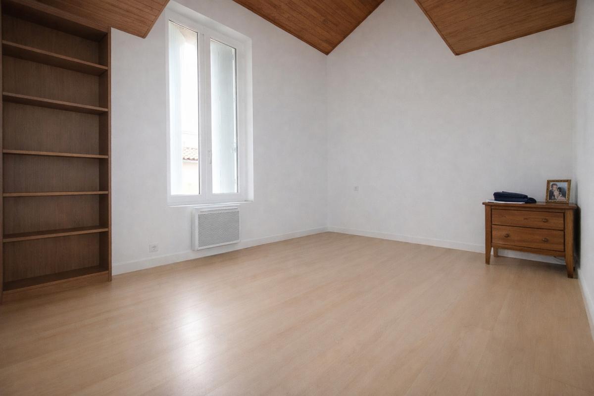 SAINT-BEAULIZE Villa 4 chambres ? 120 m² habitables ? Parcelle 265 m² 13