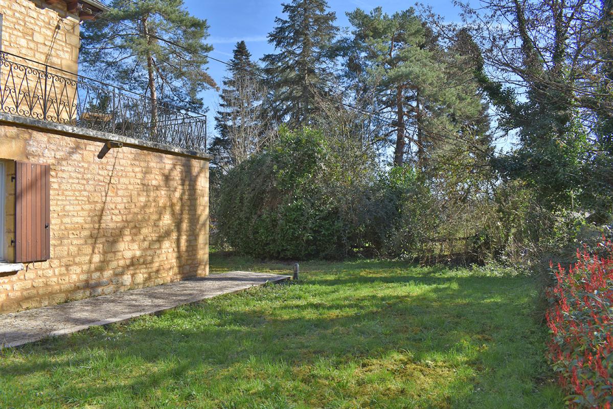 SARLAT-LA-CANEDA Maison de caractère à Sarlat avec appartement de 200 m2 15