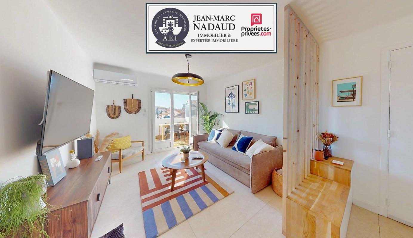 SAINT-RAPHAEL Appartement T3 centre-ville, entièrement rénové, dernier étage traversant, vue dégagée 3