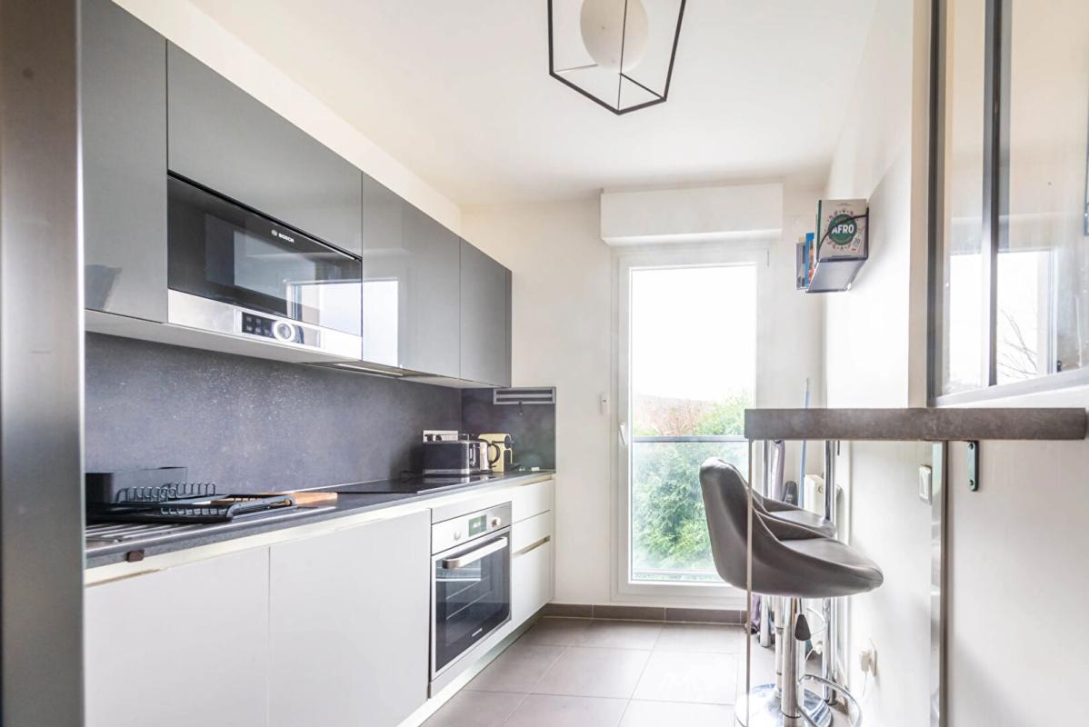 RUEIL-MALMAISON Appartement Rueil Malmaison 3 pièce(s) 62.55 m2 6