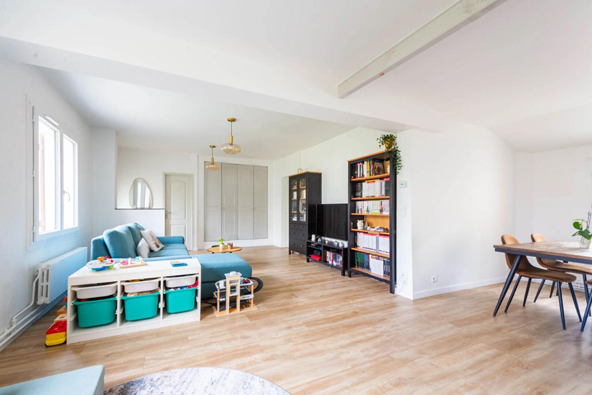 HOUILLES Maison pleine de charme de 97m2 au sol 5