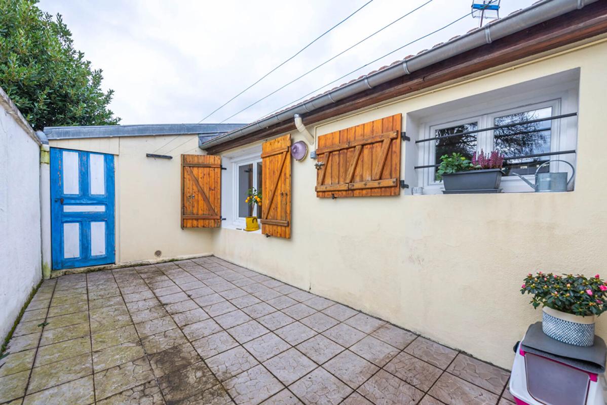 HOUILLES Maison pleine de charme de 97m2 au sol 8