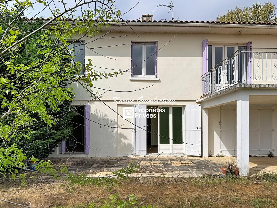 SAINT-EMILION Maison avec vue dégagée et grand jardin secteur St Emilion 14