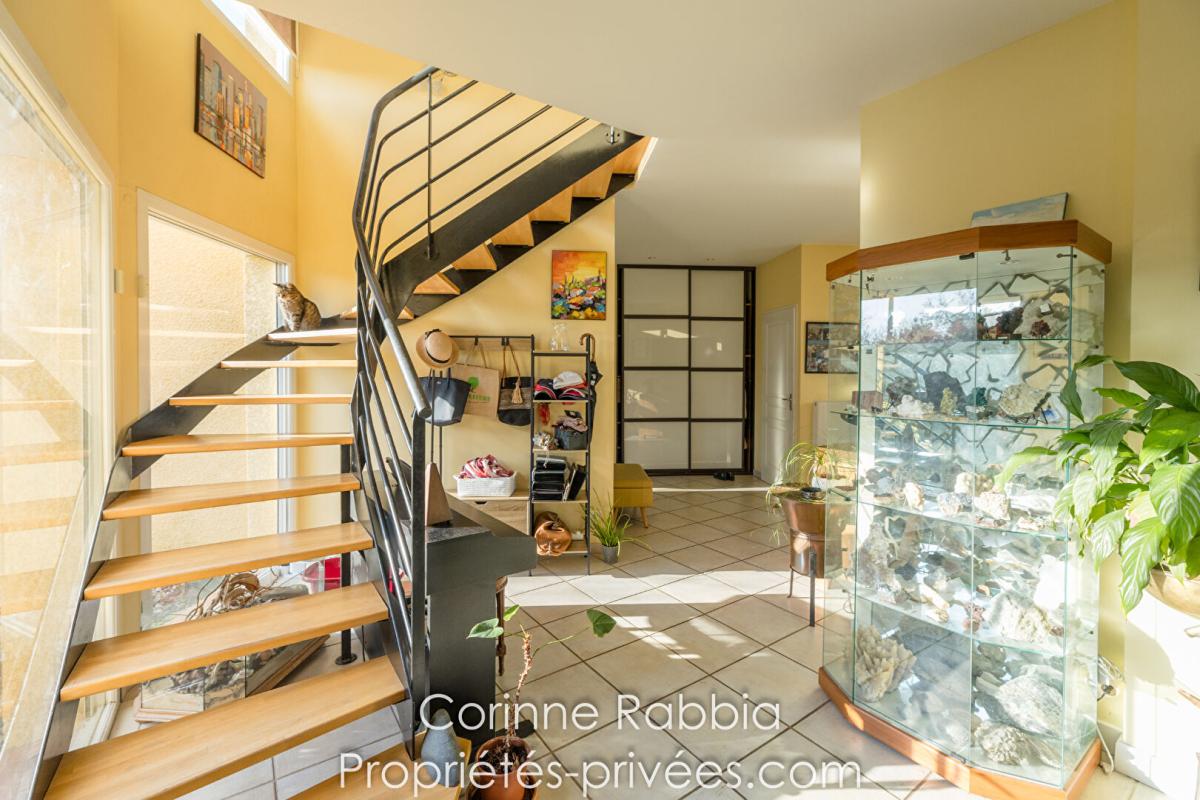 PECHBONNIEU Maison 186 m2 6 pièces 10