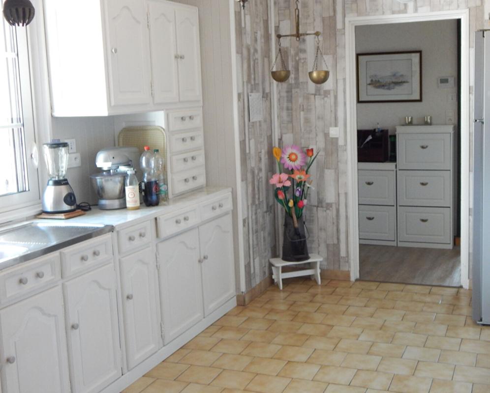 FAVIERES Maison .160 m² . 6 pièces 12