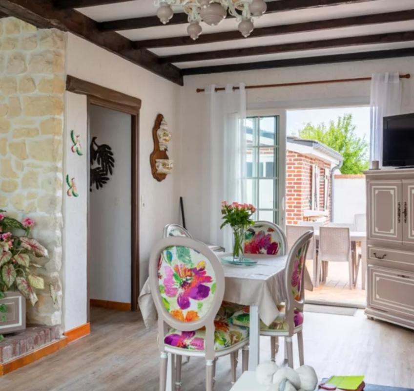 FAVIERES Maison .160 m² . 6 pièces 5