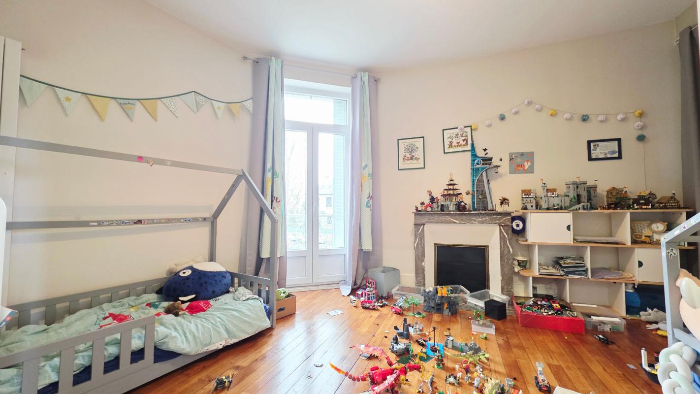 BOURGES BOURGES MAISON 8 PIECES STUDIO INDEPENDANT JARDIN 13