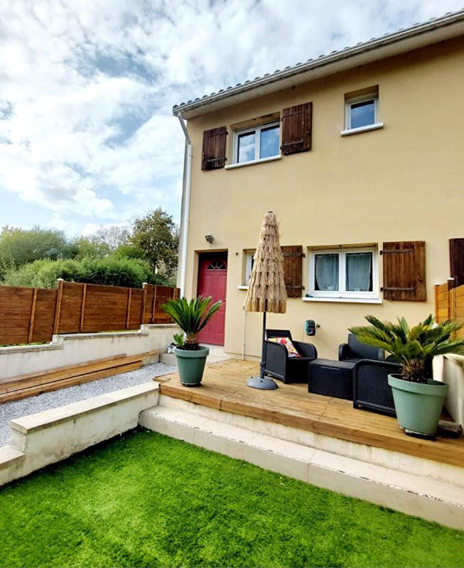 BELIN-BELIET Maison de ville 79 m², 3 chambres, jardinets et terrasse couverte 1