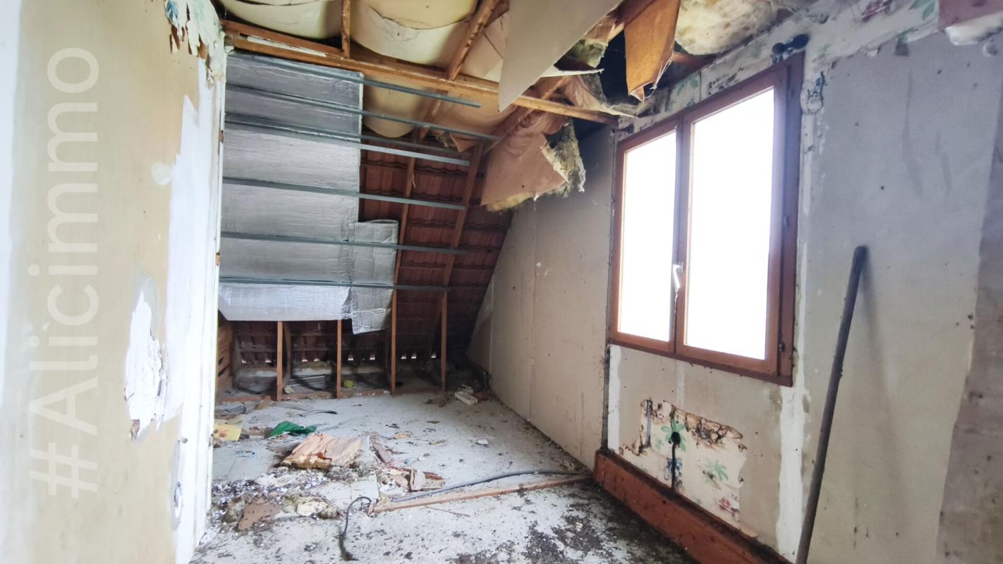 LE MEIX-SAINT-EPOING Maison Le Meix Saint Epoing 4 pièce(s) 99 m2 10