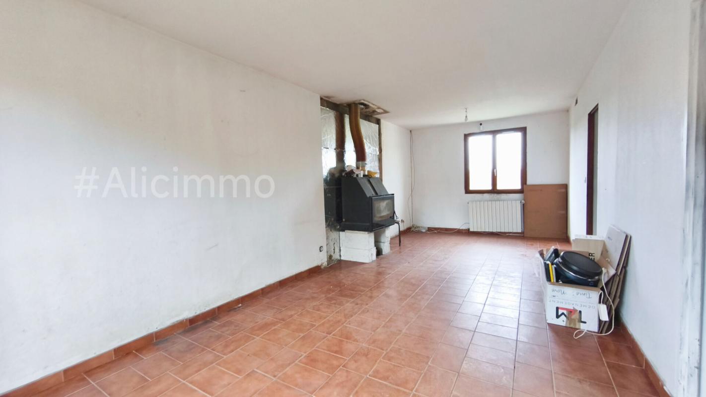 LE MEIX-SAINT-EPOING Maison Le Meix Saint Epoing 4 pièce(s) 99 m2 5