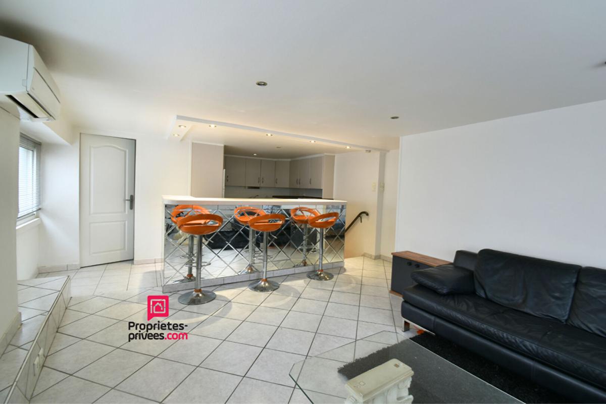 LYON-3E-ARRONDISSEMENT Lyon 3 ? Rue Duguesclin ? T2 de 42 m2 avec entrée indépendante 2