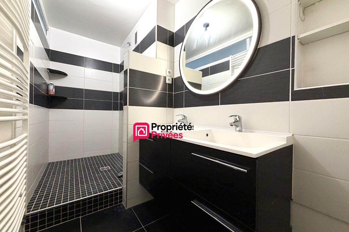 CLERMONT-FERRAND Superbe T5 lumineux avec parking, à deux pas de la Place de Jaude à vendre 63000 CLERMONT FERRAND 5