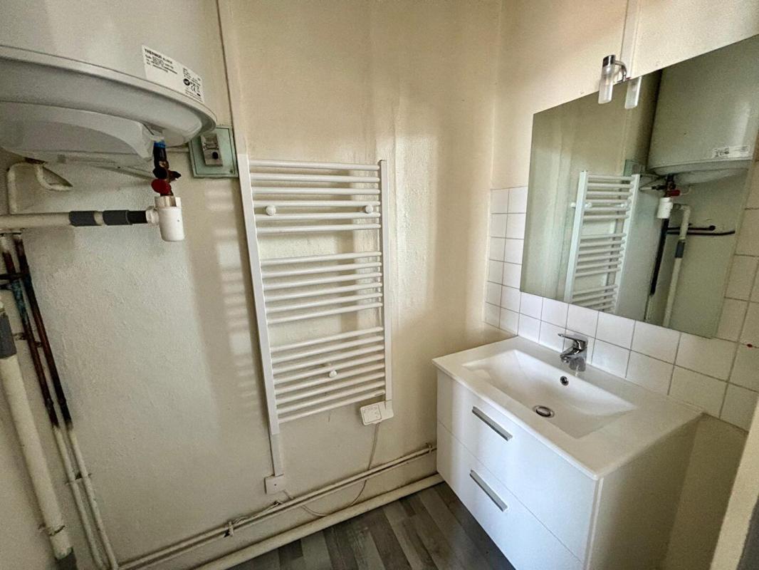 SERMOISE-SUR-LOIRE Immeuble de rapport - 191m² - Sermoise Sur Loire - 5 logements loués 11