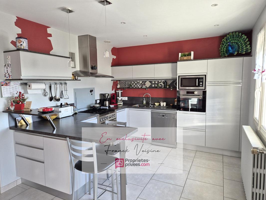 SAINT-PAUL-EN-PAREDS A VENDRE en Exclusivité à Saint Paul en Pareds, maison de 109 m2 avec 4 chambres sur une parcelle de 1778 m2 env 1