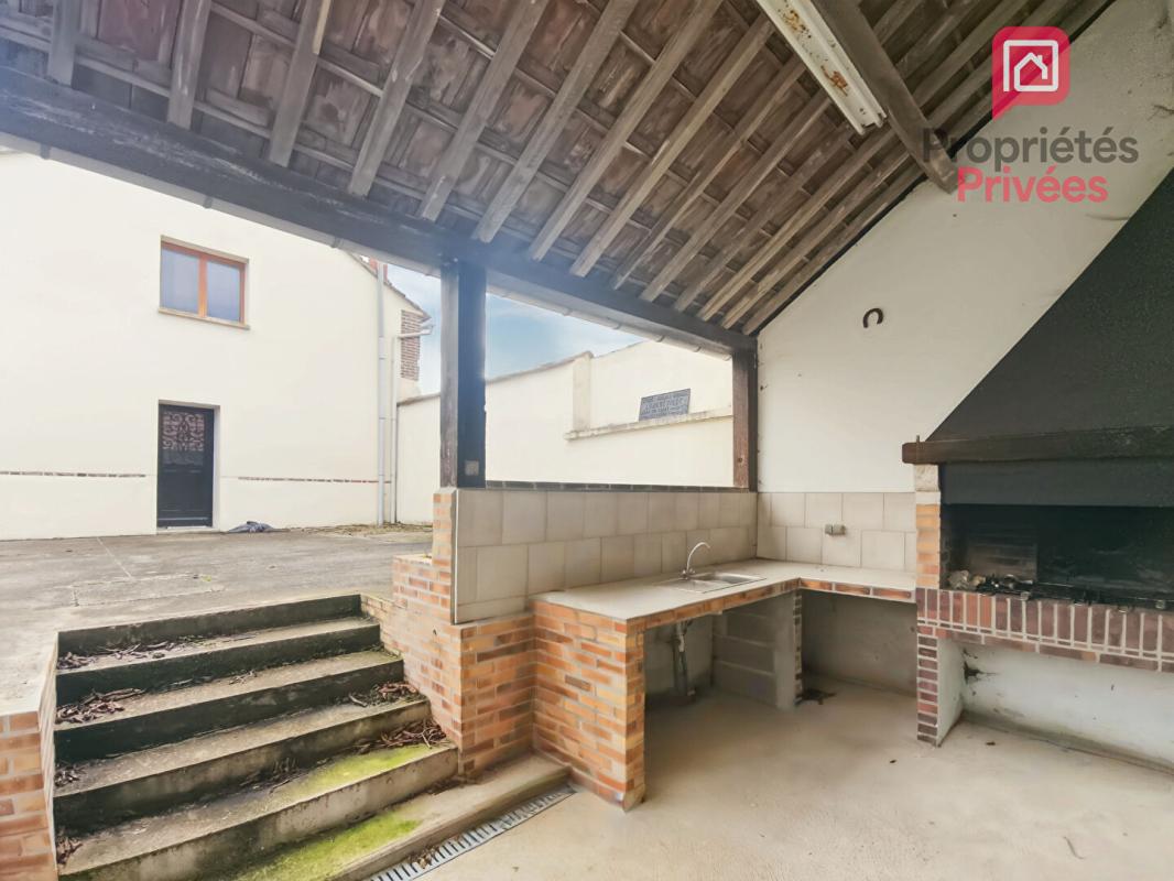 LONGUEVILLE-SUR-AUBE Maison Longueville Sur Aube 8 pièce(s) 229 m2 16