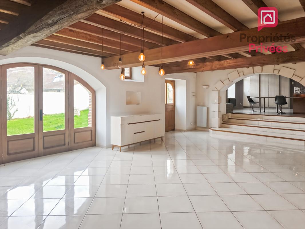 LONGUEVILLE-SUR-AUBE Maison Longueville Sur Aube 8 pièce(s) 229 m2 6