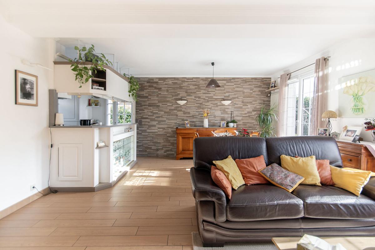 BRETIGNY-SUR-ORGE Maison Bretigny Sur Orge 5 pièce(s) 82 m2 - 98 m² au sol 5