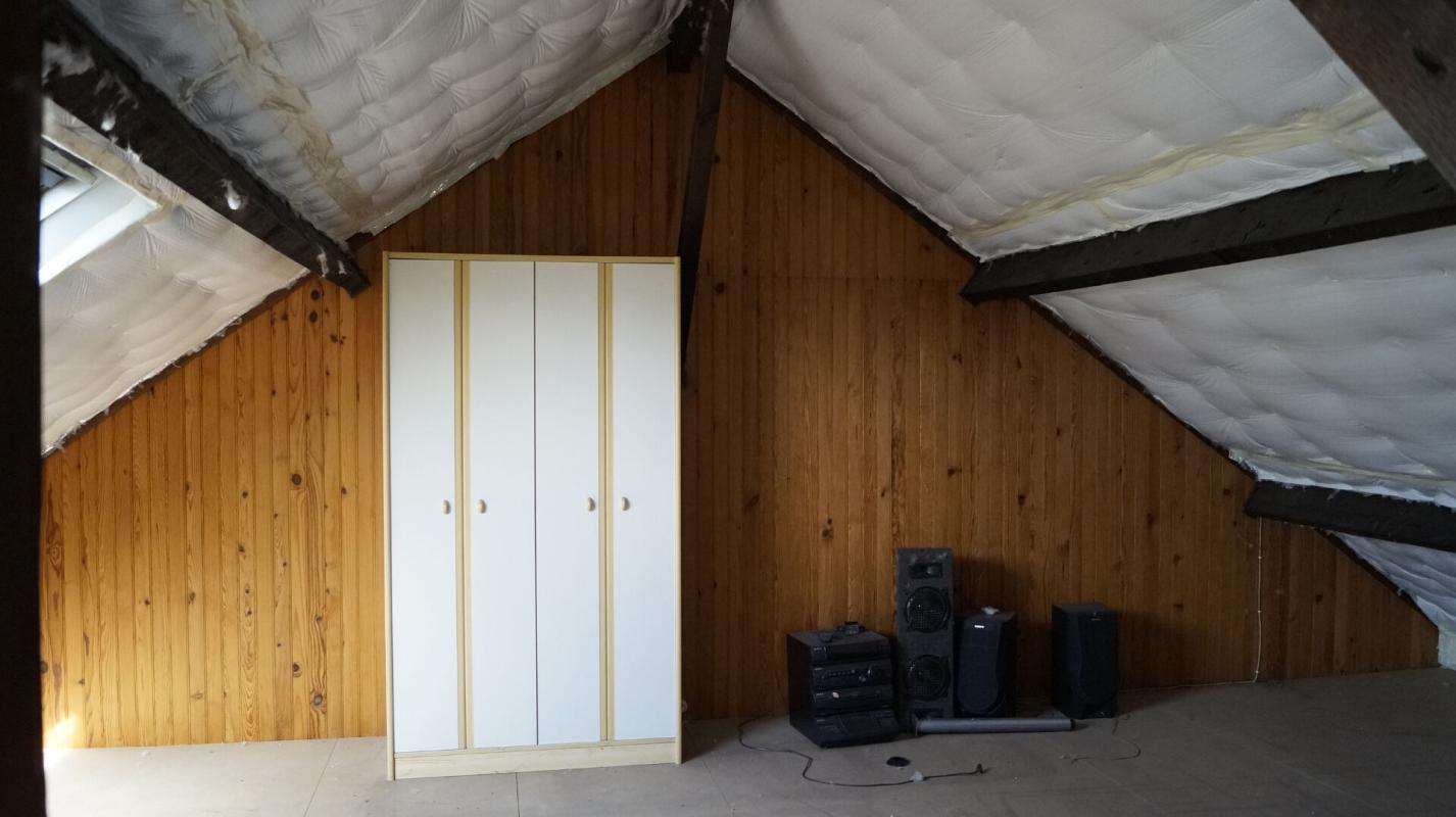 VILLENEUVE-SAINT-GEORGES Maison Villeneuve Saint Georges 4 pièce(s) sur sous-sol total + grenier aménageable 10