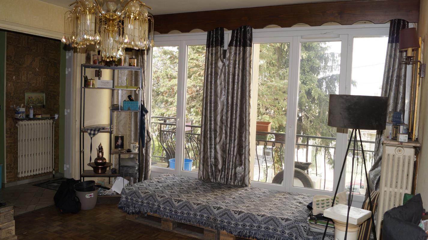 VILLENEUVE-SAINT-GEORGES Maison Villeneuve Saint Georges 4 pièce(s) sur sous-sol total + grenier aménageable 5