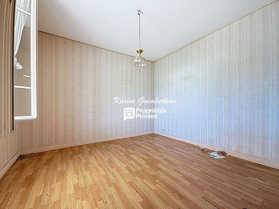 SAINT-EMILION Maison en pierre avec garage et jardin 11