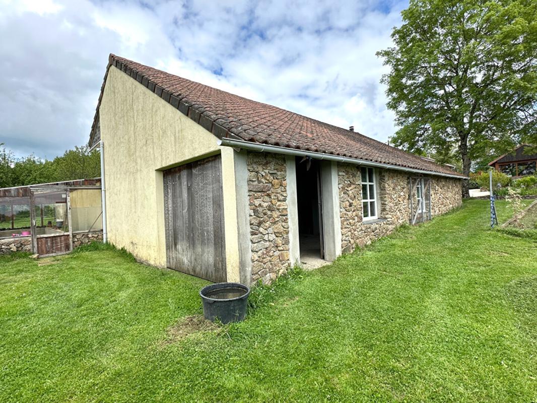 THIVIERS MAISON 6 CHAMBRES 12