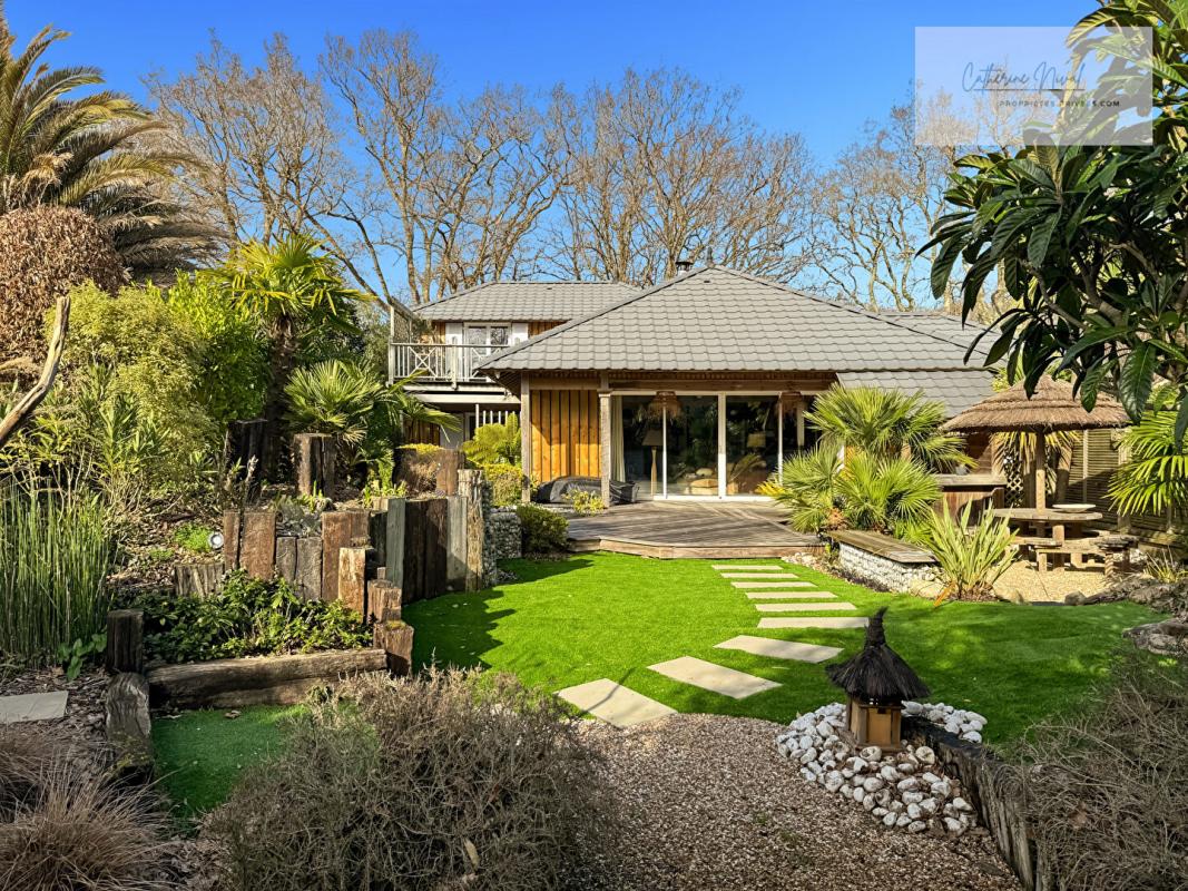 LA BAULE-ESCOUBLAC Villa familiale 217 M2 , jardin paysagé  , Au calme, proche commerces et plage 1