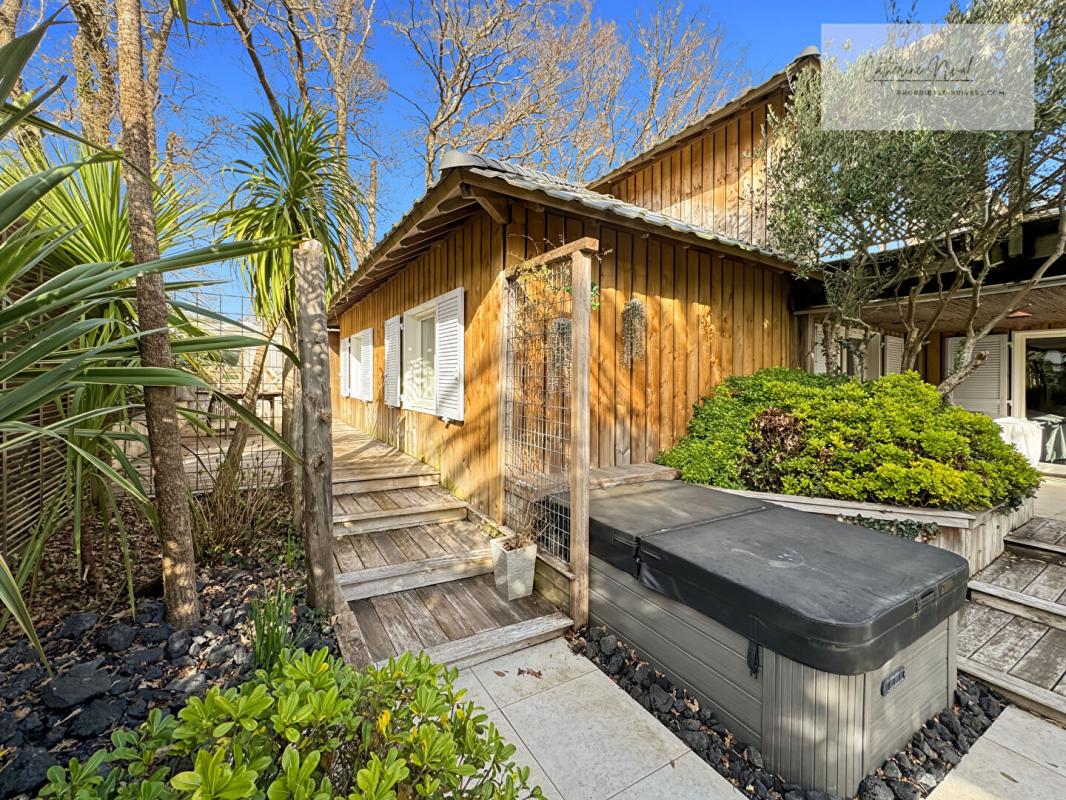 LA BAULE-ESCOUBLAC Villa familiale 217 M2 , jardin paysagé  , Au calme, proche commerces et plage 12