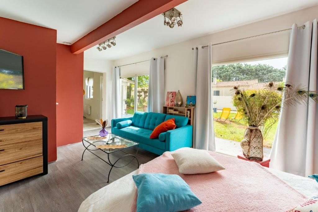 LE THOR PROCHE DE l'ISLE SUR LA SORGUE: VILLA SPACIEUSE DANS QUARTIER  RESIDENTIEL 11