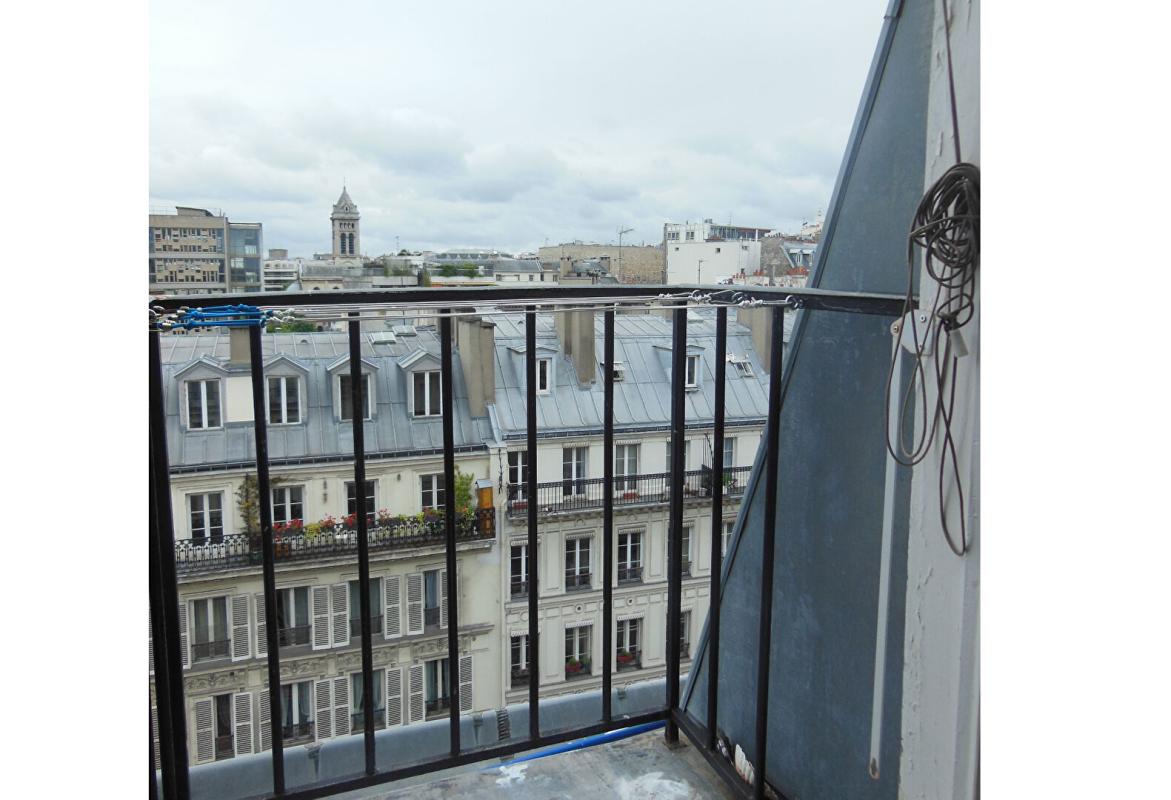 PARIS-6E-ARRONDISSEMENT studio dernier étage ascenseur rue de Rennes 2