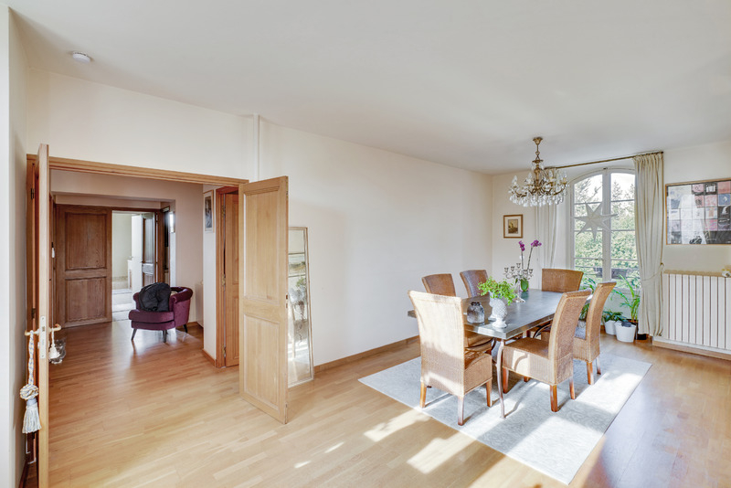 LE PONTET Appartement d'exception avec piscine dans Château 380 000 10