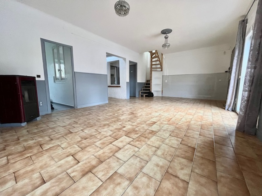 PERPIGNAN Charmante maison de ville de 95 m²  en R+1 avec petit extérieur et patio 4
