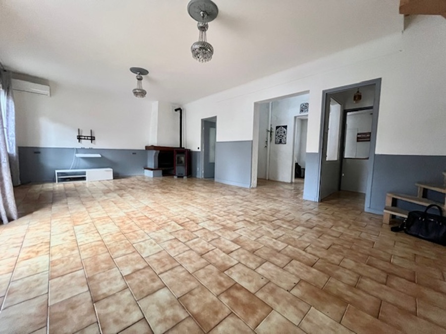 PERPIGNAN Charmante maison de ville de 95 m²  en R+1 avec petit extérieur et patio 6