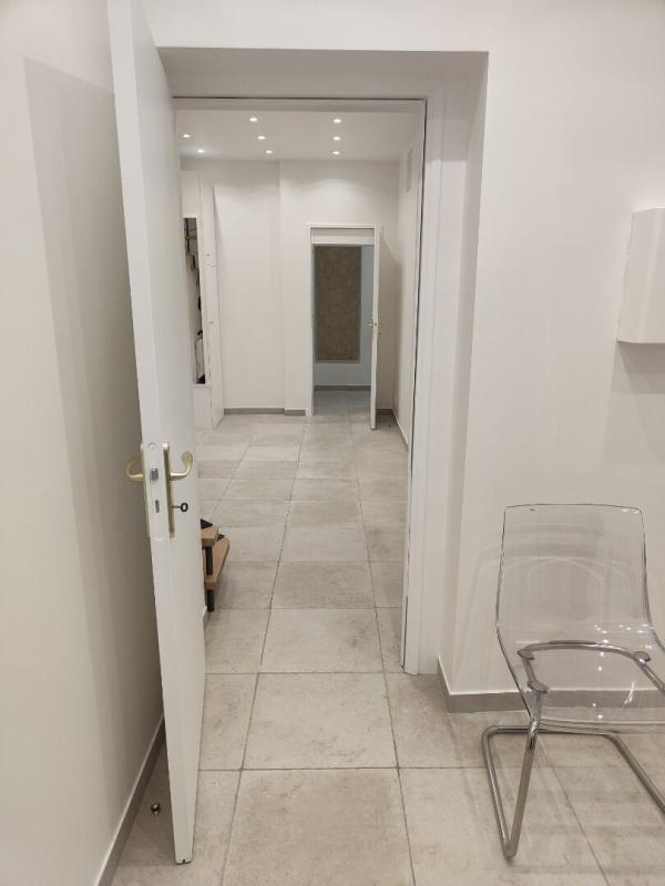 LEVALLOIS-PERRET Maison et studio 8 pièce(s) 80 m2 avec Studio attenant 13