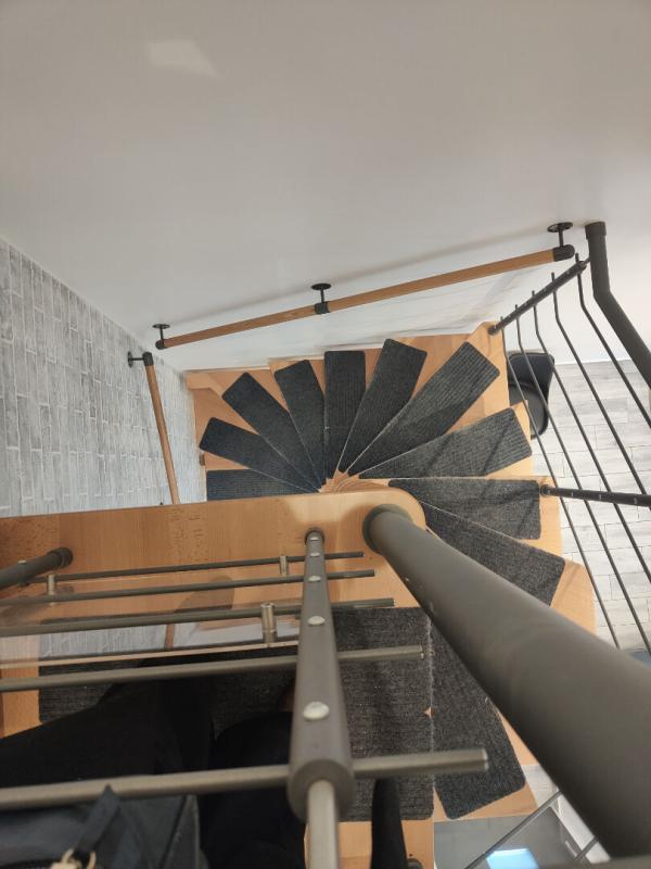 LEVALLOIS-PERRET Maison et studio 8 pièce(s) 80 m2 avec Studio attenant 6