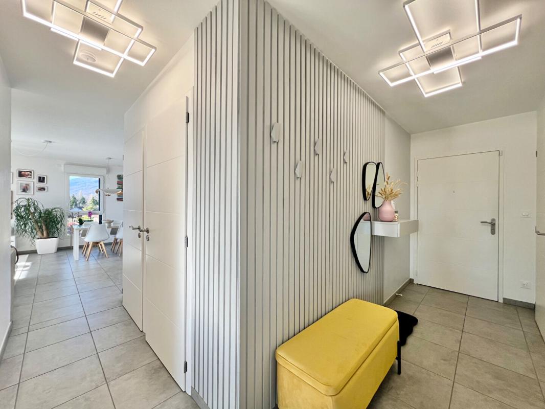 CROZET CROZET T3 dernier étage de standing - Vue Panoramique Mont-Blanc et Jura 15