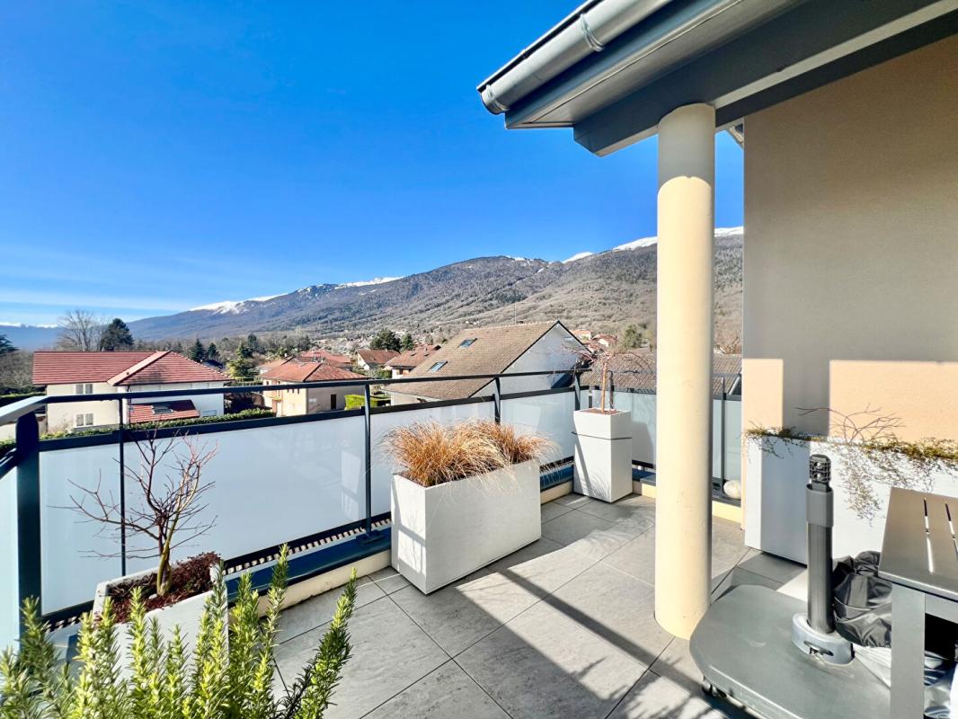 CROZET CROZET T3 dernier étage de standing - Vue Panoramique Mont-Blanc et Jura 2