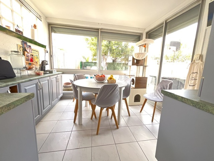 PERPIGNAN Magnifique maison deux faces en R+1 de 105 m²  proche du parc Saint-Vicens 11