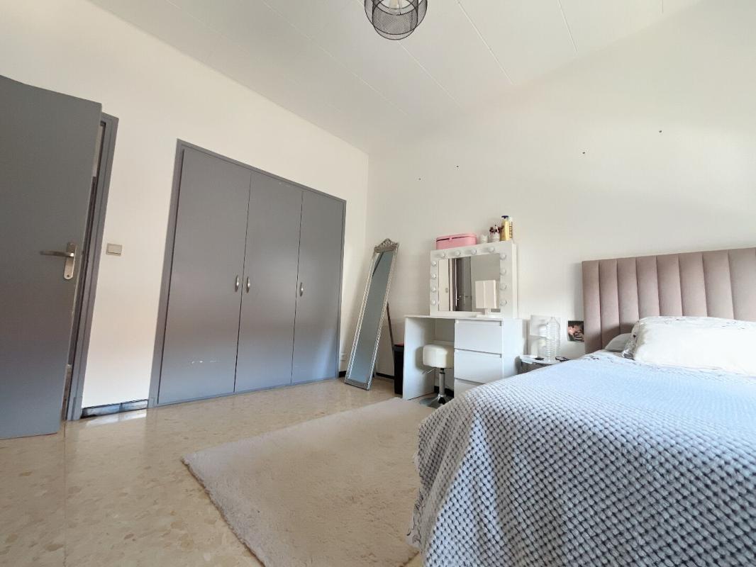 PERPIGNAN Magnifique maison deux faces en R+1 de 105 m²  proche du parc Saint-Vicens 16