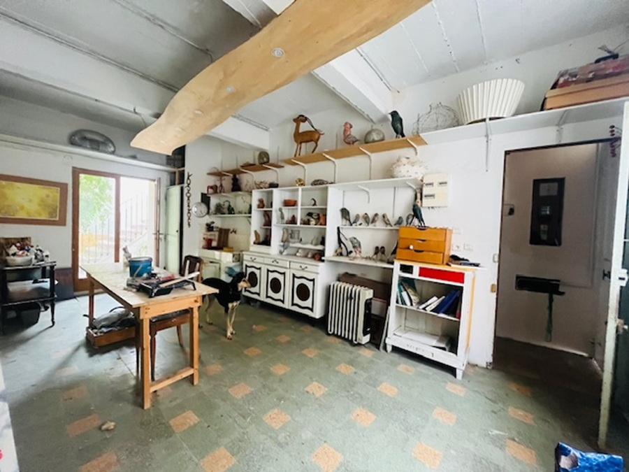 PERPIGNAN Charmante maison de ville de style Artiste en R+1 avec terrasse et atelier en rdc à modifier 13