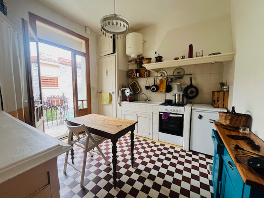 PERPIGNAN Charmante maison de ville de style Artiste en R+1 avec terrasse et atelier en rdc à modifier 6