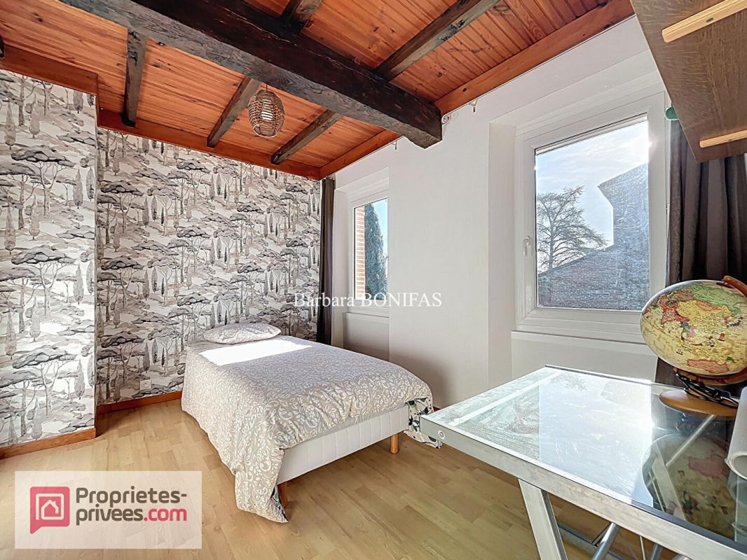 MONTASTRUC-LA-CONSEILLERE Maison 9 pièces 234 m2 9